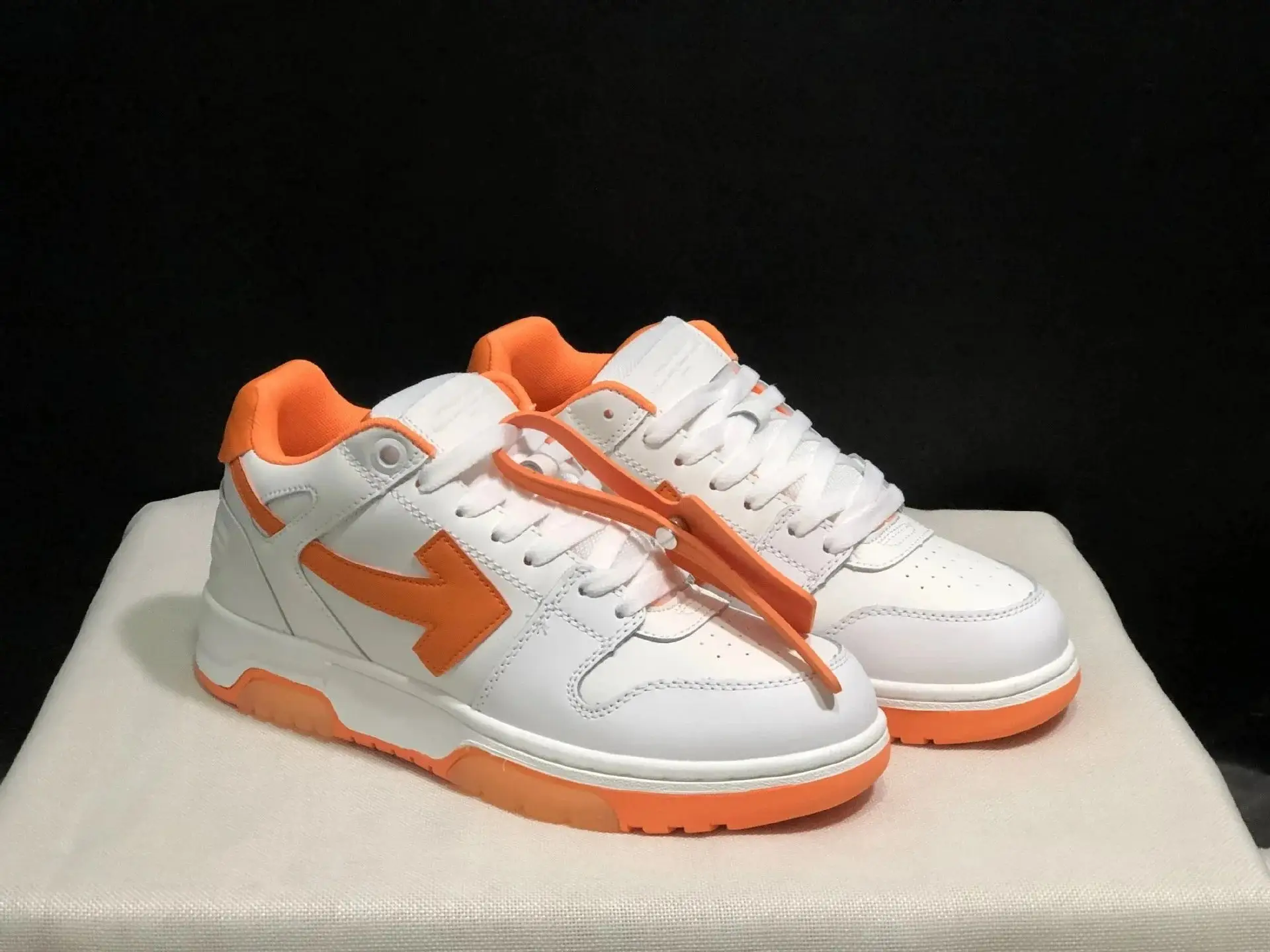 Off-White B22 Sneakers [31 styles] 2