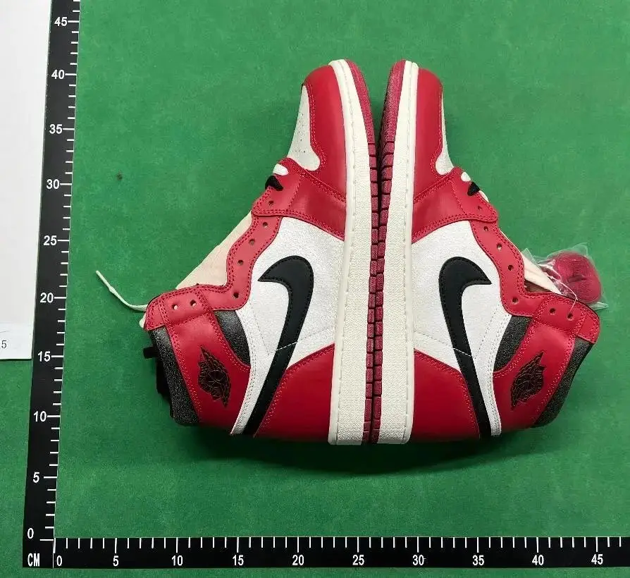 Nike Air Jordan 1 Sneakers 3