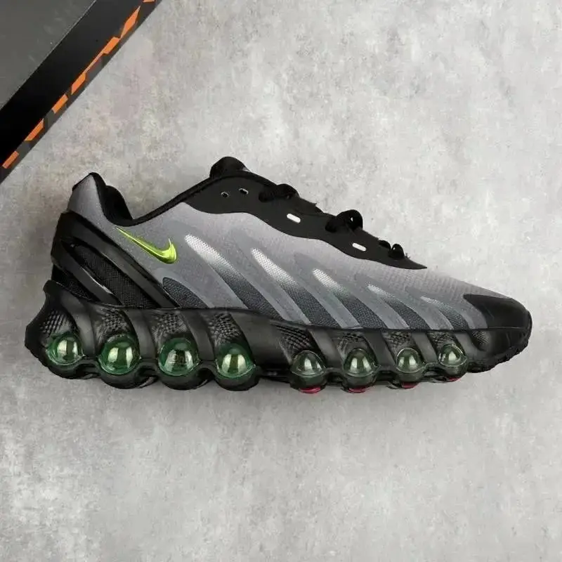 Nike Air Max DN 8 3